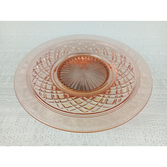 Vintage Pink/Peach Depression Glass Serving Plate 8 in Diameter - Picture 6 of 10